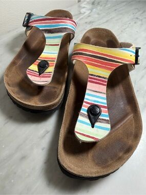 Birkenstock Gizeh Thong Sandal In RARE Rainbow Stripe - Sandals Size 39 / 8.5